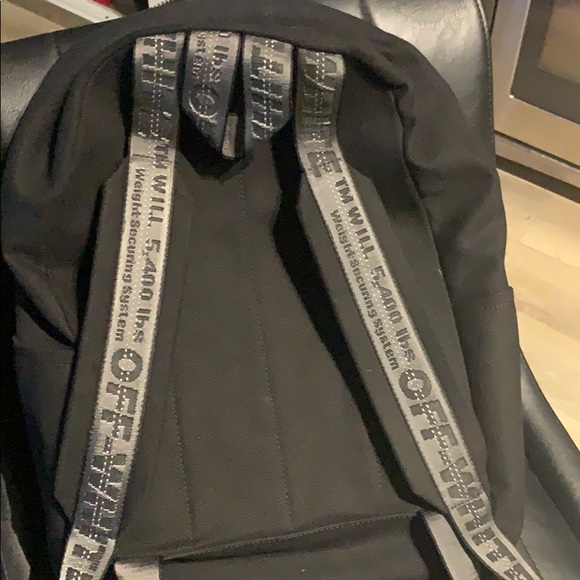 Off-white backpack - Picture 2 of 6